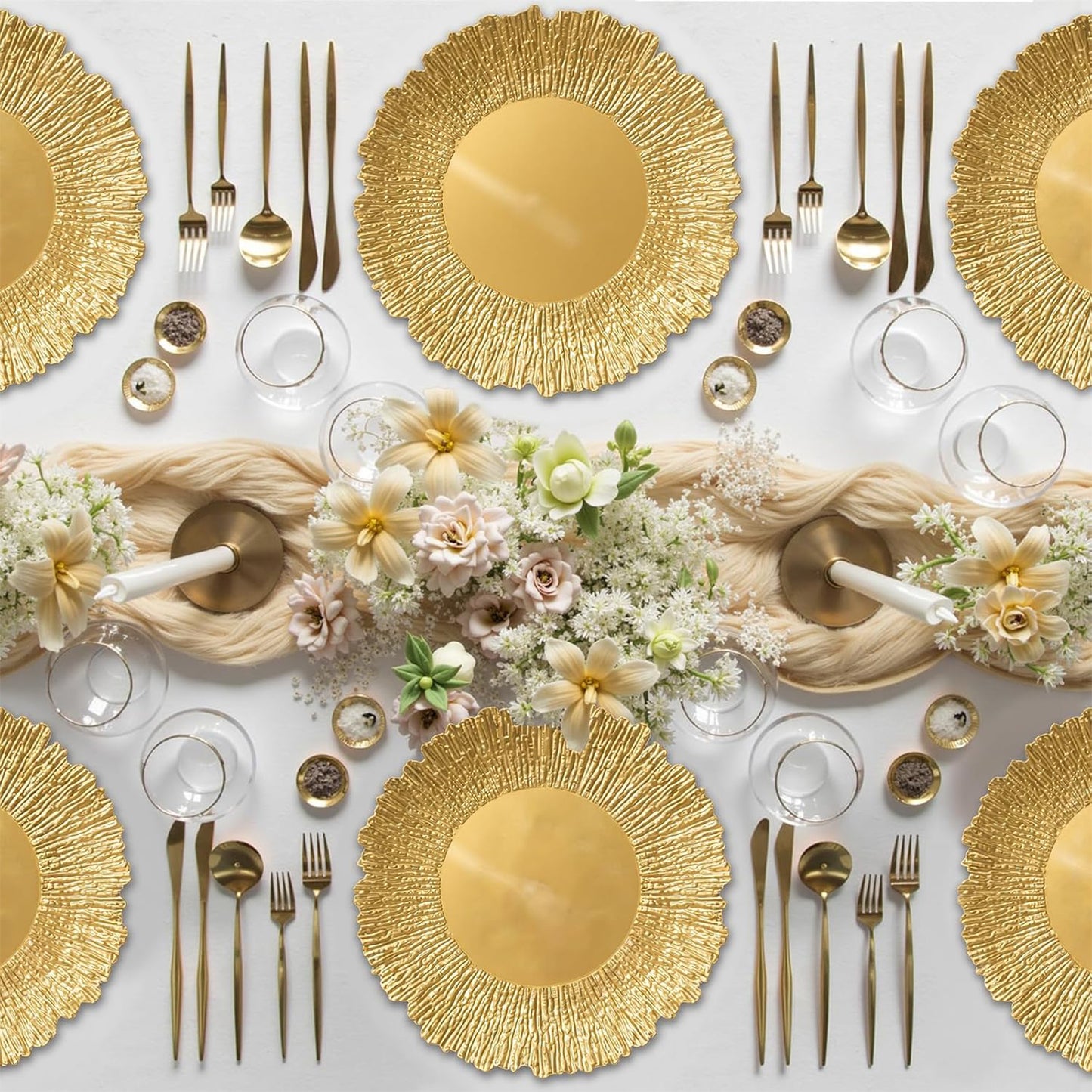 Maeklon 100 Pcs Gold Chargers for Dinner Plates, 13" Reusable Reef Serving Gold Chargers, Round Plastic Shiny Decorative Charger Plates for Wedding, Catering, Parties, Restaurant, Home Dinner Use